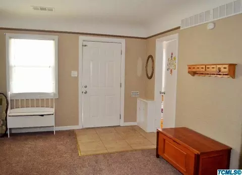 754 E Sonora Ave, Tulare, CA 93274 photo 5
