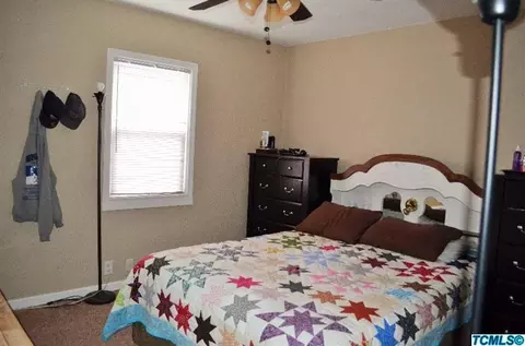 754 E Sonora Ave, Tulare, CA 93274 photo 6