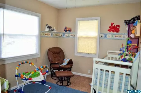 754 E Sonora Ave, Tulare, CA 93274 photo 2