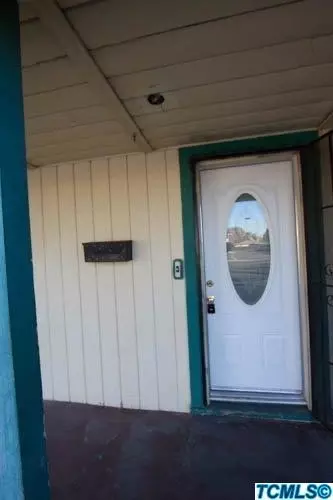 1446 El Monte Way, Dinuba, CA 93618 photo 2