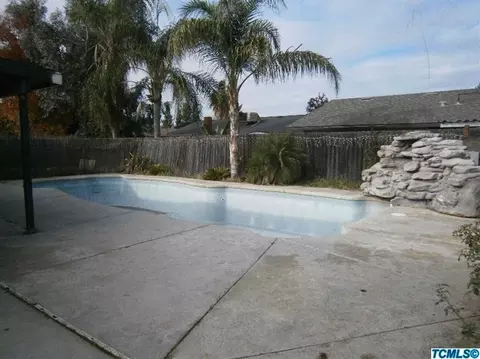 623 Birdsong Ct, Exeter, CA 93221 photo 8