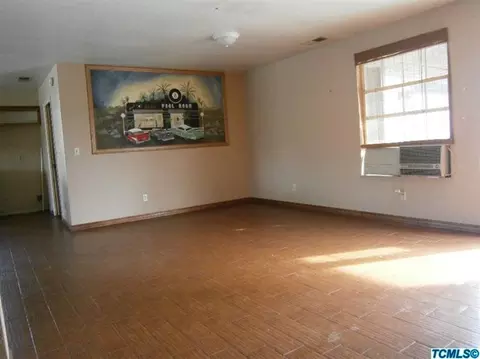623 Birdsong Ct, Exeter, CA 93221 photo 3
