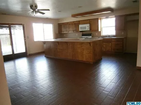 623 Birdsong Ct, Exeter, CA 93221 photo 2