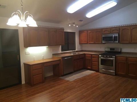 2944 E Pershing Ct, Visalia, CA 93292 photo 5