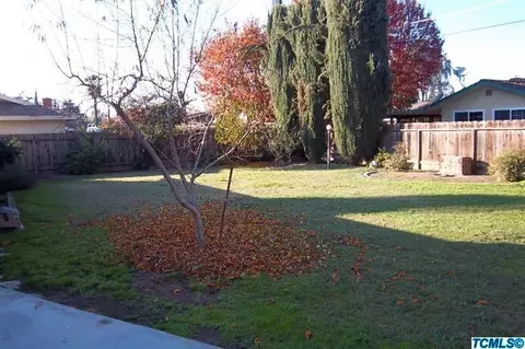 278 E Gannon Dr, Tulare, CA 93274 photo 9