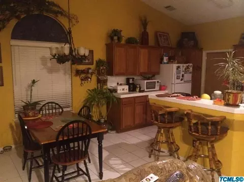 4026 E Sue Ave, Visalia, CA 93292 photo 9