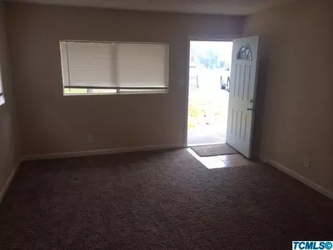 645 N Spring Rd, Earlimart, CA 93219 photo 4
