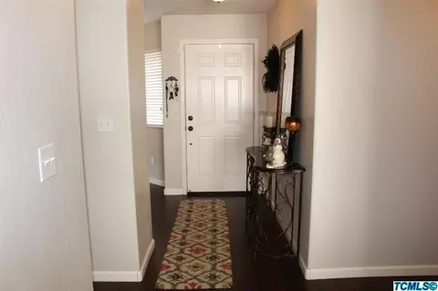 2405 E Victor Ave, Visalia, CA 93292 photo 5