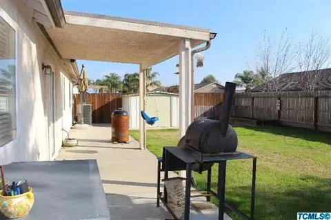 2405 E Victor Ave, Visalia, CA 93292 photo 22