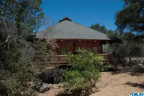 40567 Cherokee Oaks Dr, Three Rivers, CA 93271 photo 2