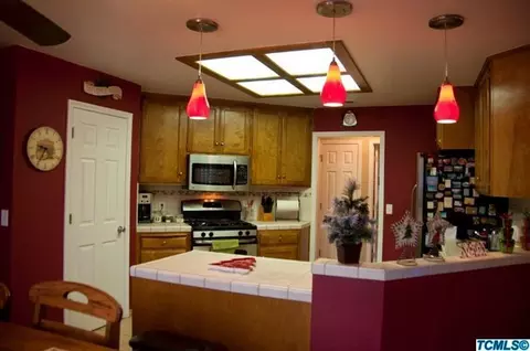 1534 E Seeger Ave, Visalia, CA 93292 photo 3