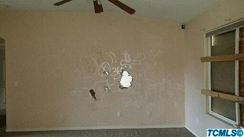 1059 N A St, Tulare, CA 93274 photo 3