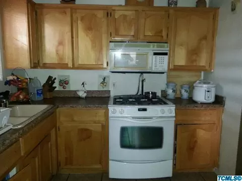 834 S Spruce Rd, Exeter, CA 93221 photo 4