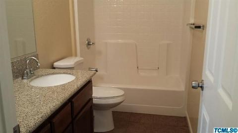 1248 N E St, Tulare, CA 93274 photo 7