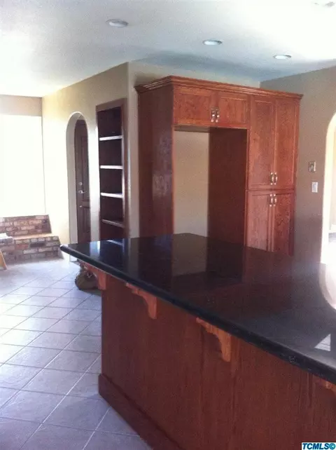 3636 W Cherry Ave, Visalia, CA 93277 photo 8