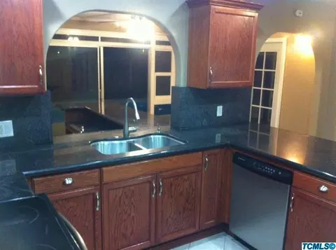3636 W Cherry Ave, Visalia, CA 93277 photo 5