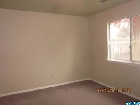 1792 E Independence Ave, Tulare, CA 93274 photo 9