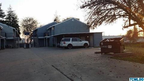 1401 E Douglas Ave, Visalia, CA 93292 photo 3