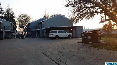 1401 E Douglas Ave, Visalia, CA 93292 photo 3