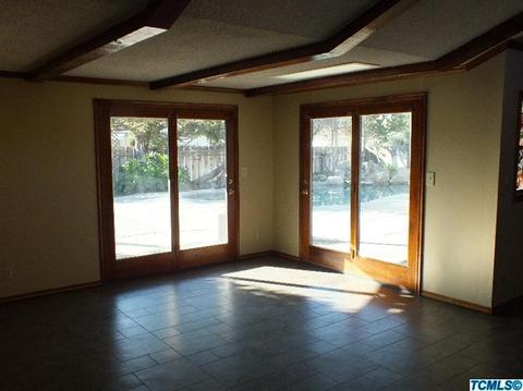 49 W Glendale Ave, Lemoore, CA 93245 photo 8