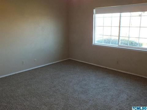 49 W Glendale Ave, Lemoore, CA 93245 photo 14