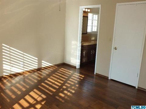 49 W Glendale Ave, Lemoore, CA 93245 photo 18