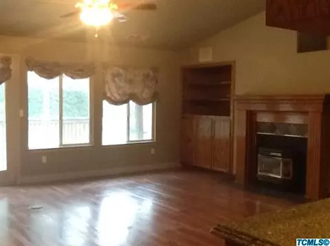 3907 E Howard Ave, Visalia, CA 93292 photo 6