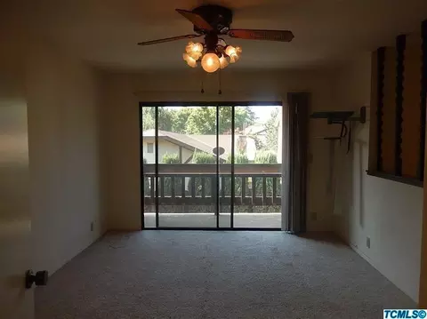 1152 N Gem St, Tulare, CA 93274 photo 5