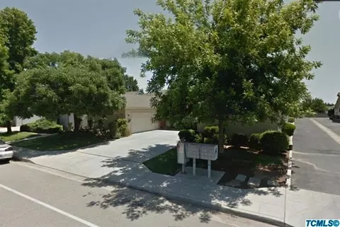292 W Barstow Ave, Clovis, CA 93612 photo 2