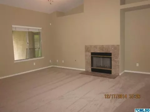1251 E Davis Dr, Dinuba, CA 93618 photo 8