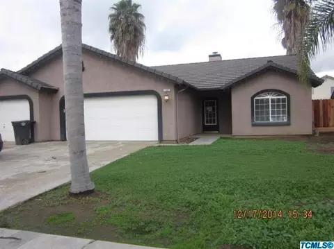 1251 E Davis Dr, Dinuba, CA 93618 photo 1