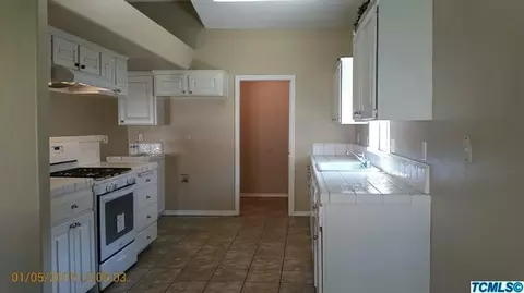 1251 E Davis Dr, Dinuba, CA 93618 photo 9