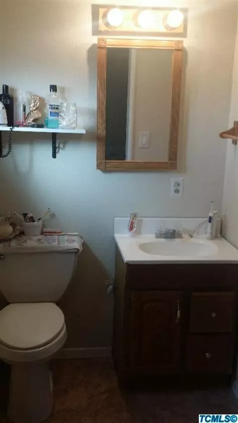 513 E Terrace Dr, Hanford, CA 93230 photo 12