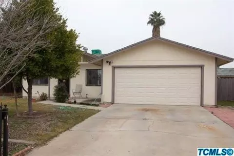 174 S Cedar Ave, Reedley, CA 93654 photo 4