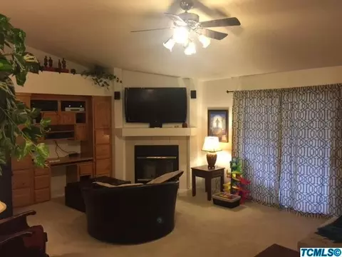 153 E Curtis Ave, Fowler, CA 93625 photo 5