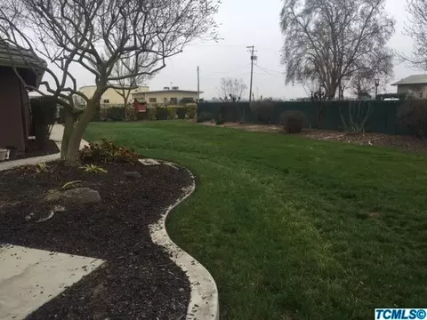 5700 E Nebraska Ave, Selma, CA 93662 photo 11