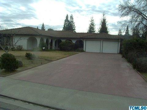 241 E Paseo Ave, Visalia, CA 93277 photo 8