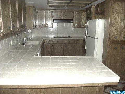 241 E Paseo Ave, Visalia, CA 93277 photo 4