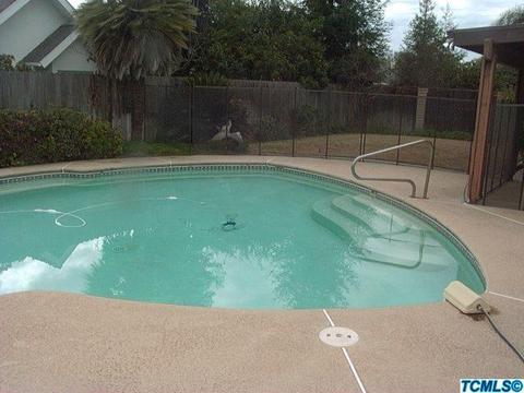 241 E Paseo Ave, Visalia, CA 93277 photo 2