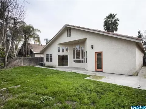 1648 E Dorothea Ave, Visalia, CA 93292 photo 18