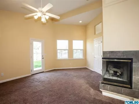 1648 E Dorothea Ave, Visalia, CA 93292 photo 7