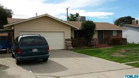 611 E Cypress Ave, Visalia, CA 93292 photo 1