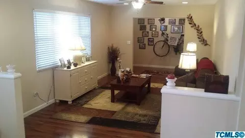 309 E Gannon Dr, Tulare, CA 93274 photo 9