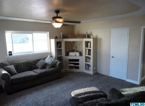 502 Lenox Ave, Exeter, CA 93221 photo 5