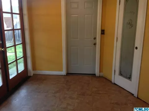 527 W Chestnut St, Exeter, CA 93221 photo 6