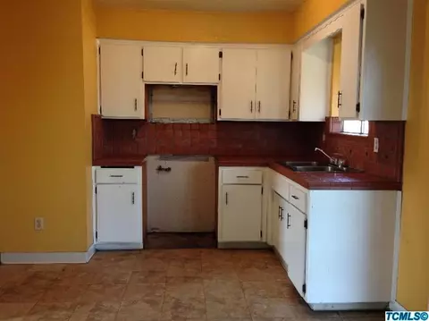 527 W Chestnut St, Exeter, CA 93221 photo 7