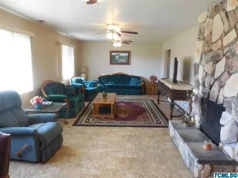 103 Ruth St, Exeter, CA 93221 photo 5