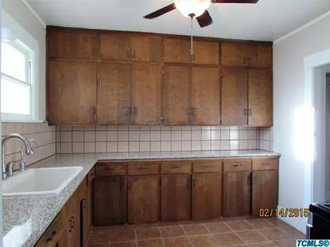 260 S D St, Exeter, CA 93221 photo 7