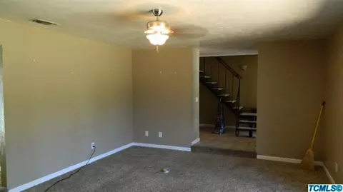 716 Westwood Dr, Exeter, CA 93221 photo 3