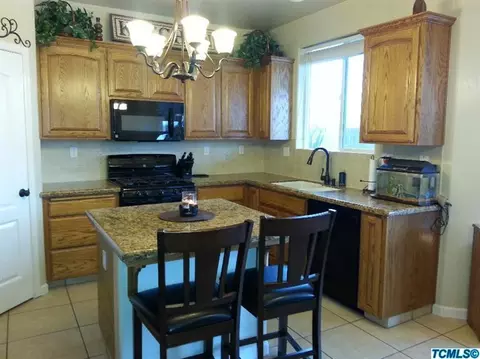 827 Oxford St, Exeter, CA 93221 photo 6